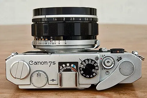 Canon 7s camera