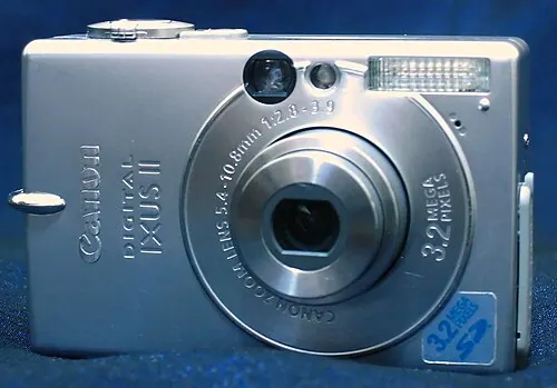 Canon Digital IXUS II camera