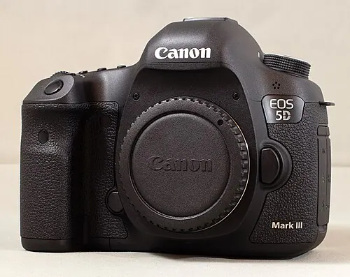 Canon EOS 5D Mark III camera