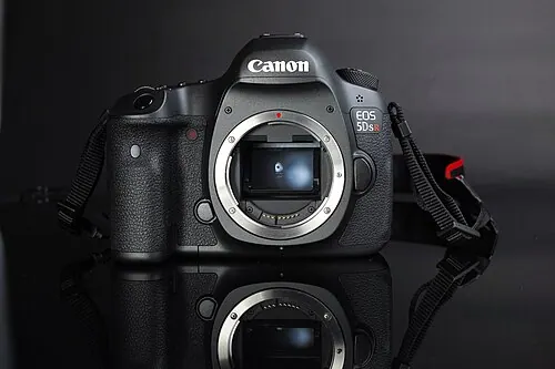 Canon EOS 5DS camera