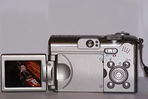 Canon PowerShot A620 camera