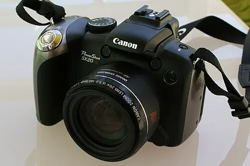 Canon PowerShot SX20 IS camera