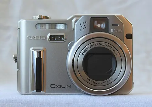 Casio Exilim EX-P600 camera