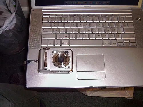 Casio QV-R51 camera