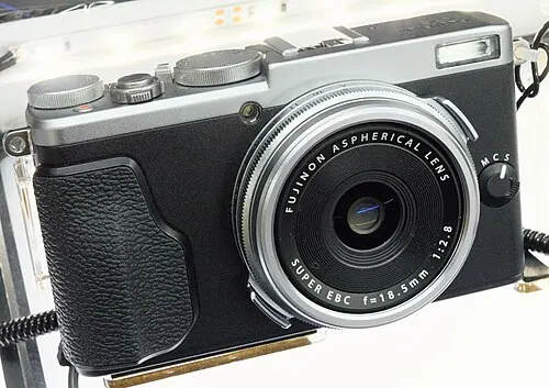 Fujifilm X70 camera