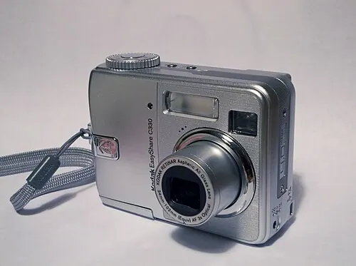 Kodak EasyShare C330 camera