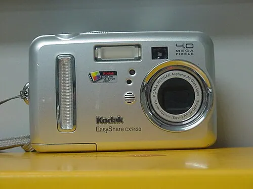 Kodak EasyShare CX7430 camera
