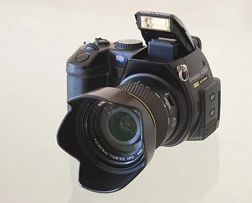 Konica Minolta Dimage A200 camera