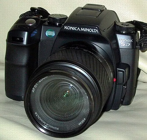Konica Minolta Maxxum 5D camera