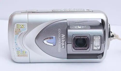 Nikon Coolpix 3500 camera