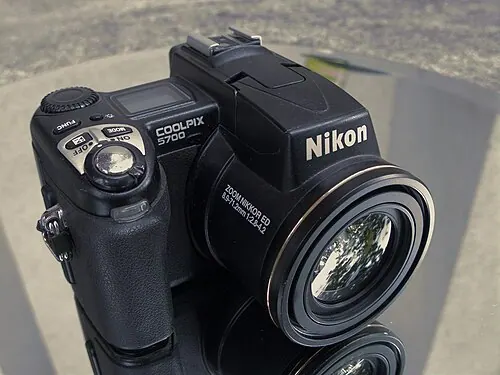Nikon Coolpix 5700 camera