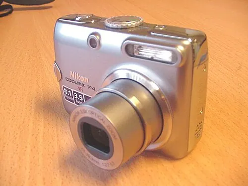 Nikon Coolpix P4 camera