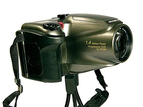 Olympus C-1400L camera