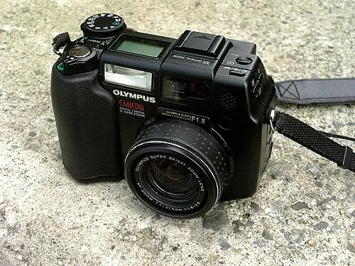 Olympus C-5050Z camera