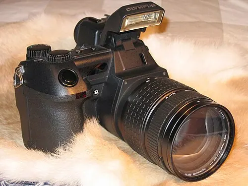 Olympus E-10 camera
