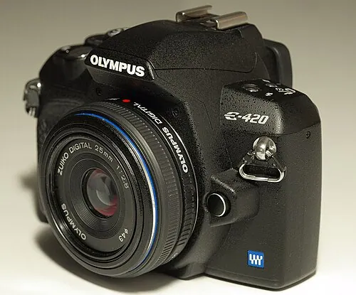 Olympus E-420 camera