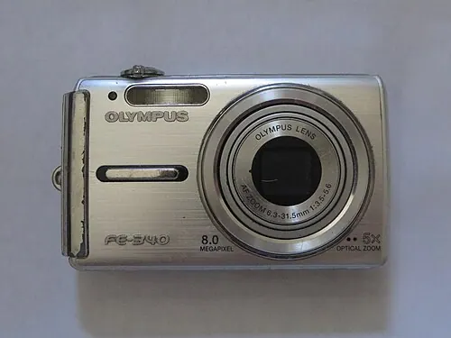 Olympus FE-340 camera