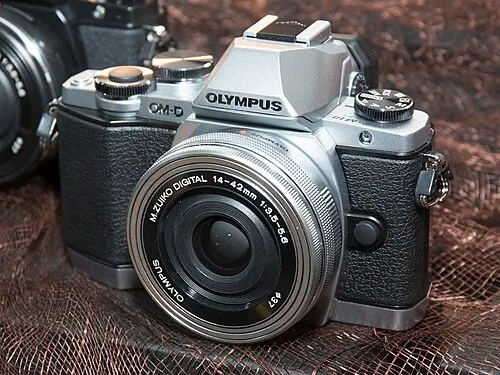 Olympus OM-D E-M10 camera
