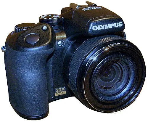 Olympus SP-570UZ camera