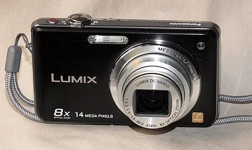 Panasonic Lumix DMC-FS30 camera