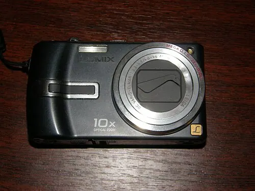 Panasonic Lumix DMC-TZ2 camera