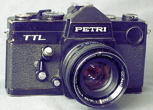 Petri TTL camera