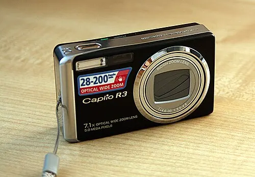 Ricoh Caplio R3 camera