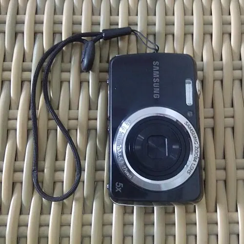 Samsung PL20 camera
