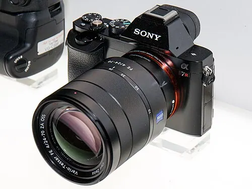 Sony α7R camera