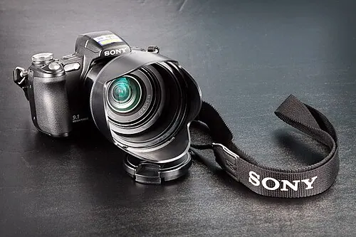 Sony Cyber-shot DSC-H50 camera