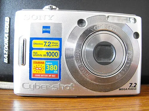 Sony Cyber-shot DSC-W35 camera